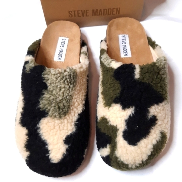 Steve Madden Shoes - STEVEN madden vesa camo slippers